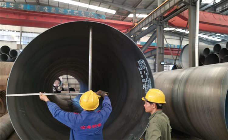 dn350螺旋鋼管，深圳鋼鐵世界1220mm螺旋鋼管，循環(huán)水螺旋焊管，800鎖扣螺旋管廠家