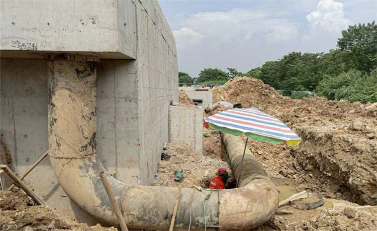 鋼材場鍍鋅板管，貴港610鋼立柱，1720mm螺旋鋼管，埋地螺旋焊管廠家